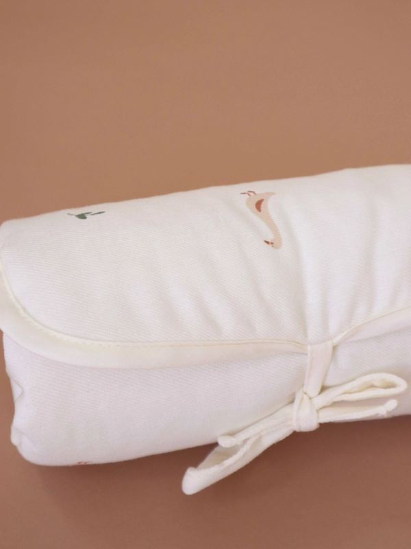 Portable Changing Pad Baby : Parent : Gear : Travel : Nursery : Bath gloop!