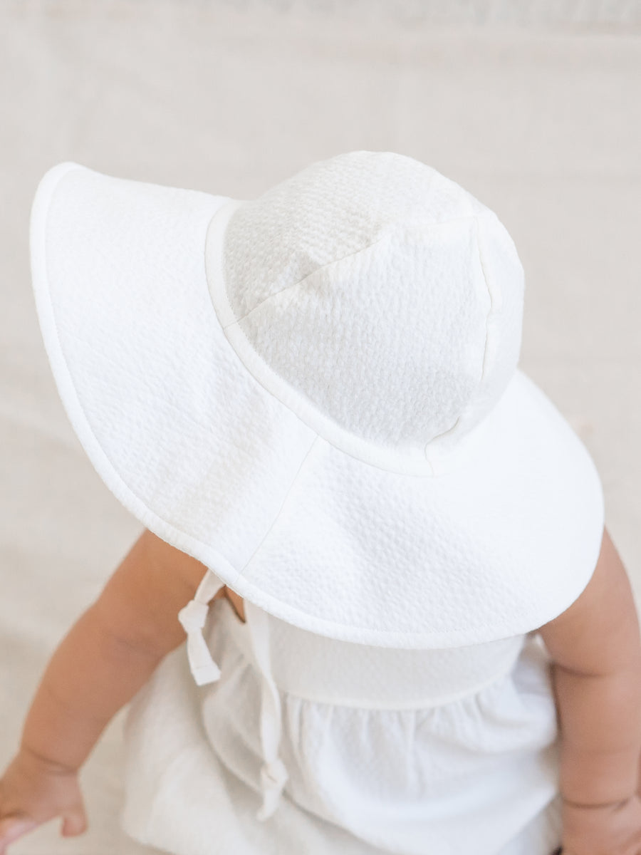 Seersucker Sun Hat - Coconut Baby-Kids :Accessories :Hats Kendi Organic Cotton Baby and Kids Seersucker Sun Hat