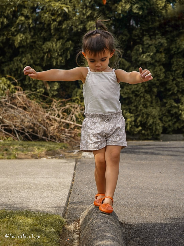 Fay Ruffle Waist Shorts Kids : Bottoms : Shorts Colored Organics Organic Cotton Kids Fay Ruffle Waist Shorts