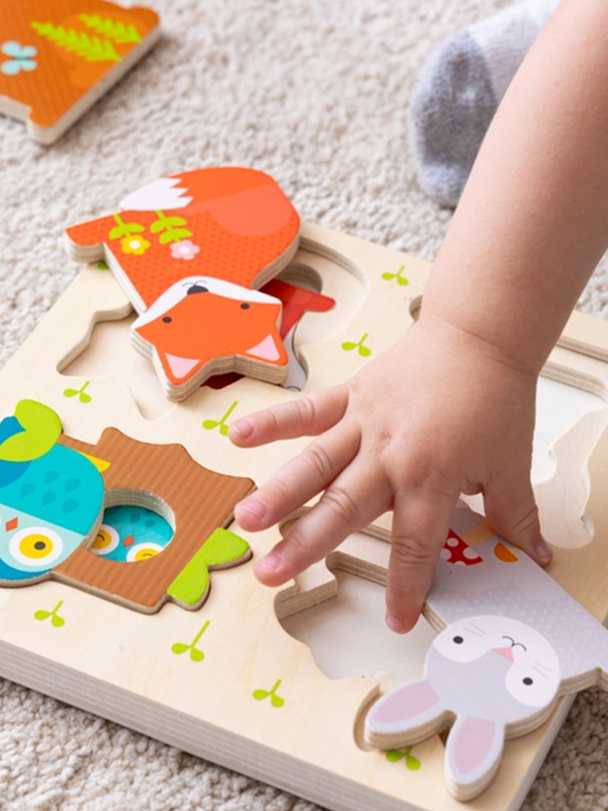 Baby Wooden Reveal Puzzle Baby-Kids : Toys : Puzzle Chronicle Books Organic Baby Wooden Reveal Puzzle | Colored Organics®