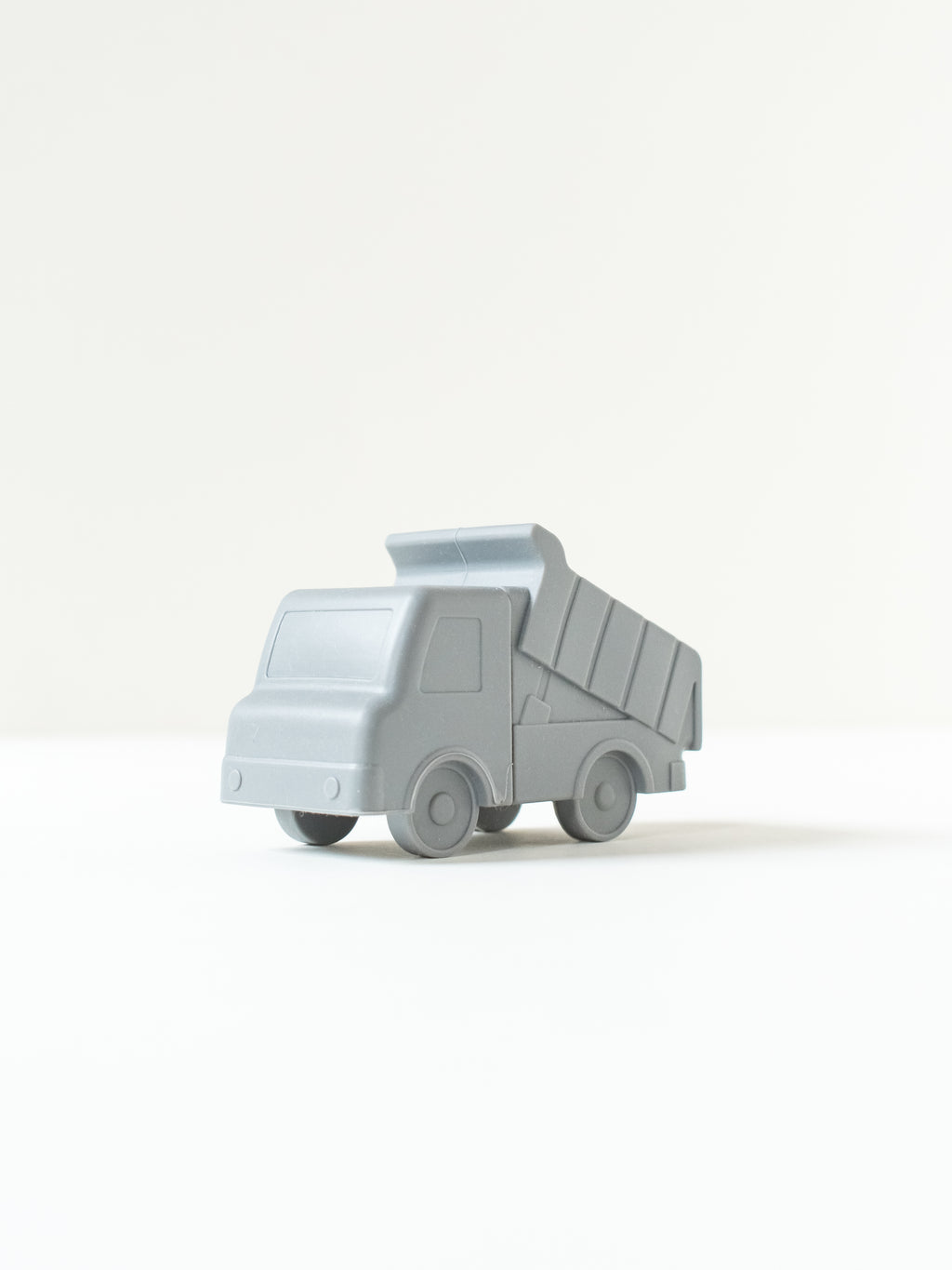 Truck Bath Toys Baby : Nursery : Bath : Toys : Learning Kendi Non-Toxic Silicone Truck Baby Bath Toys | Colored Organics®