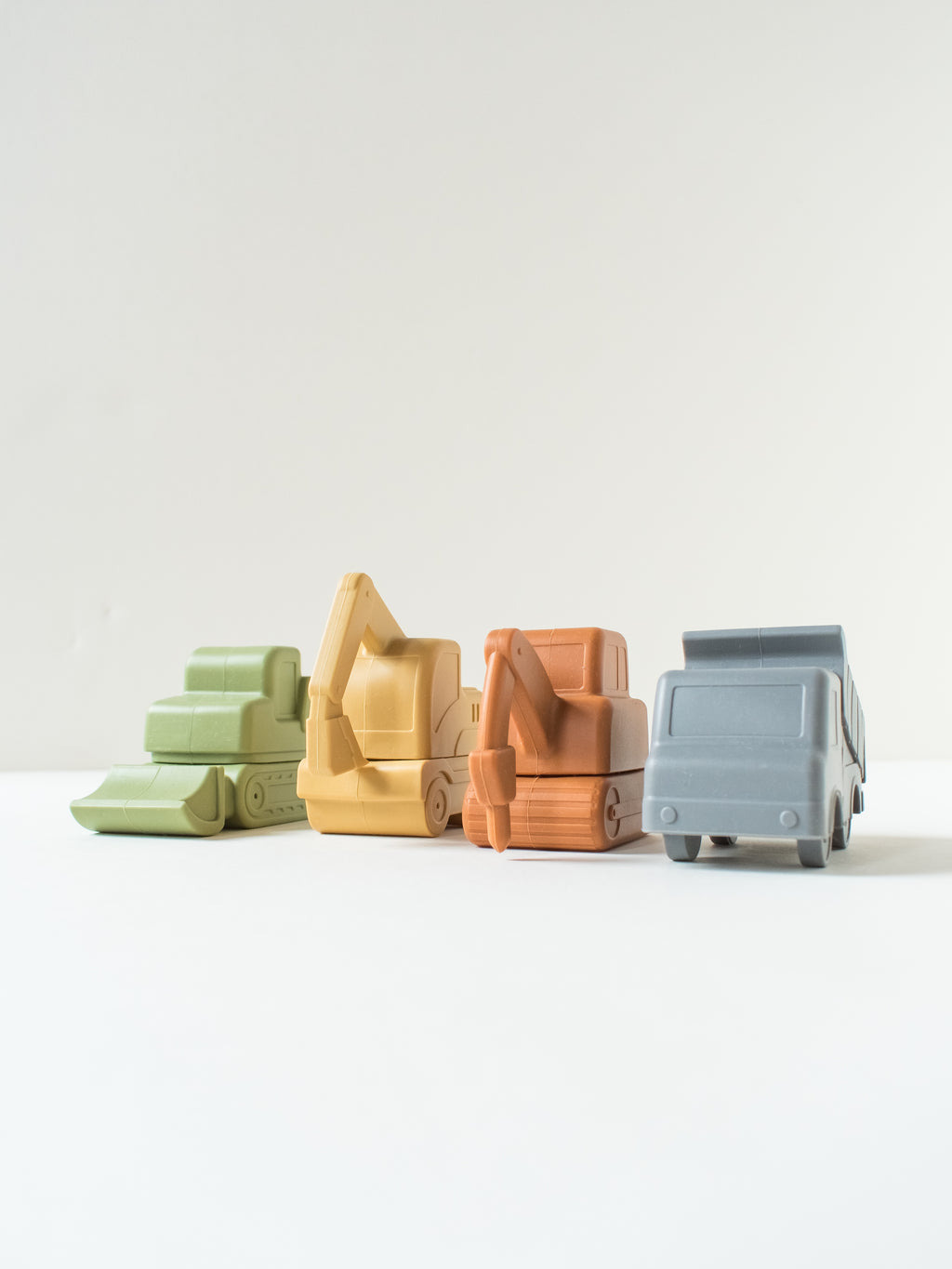 Truck Bath Toys Baby : Nursery : Bath : Toys : Learning Kendi Non-Toxic Silicone Truck Baby Bath Toys | Colored Organics®
