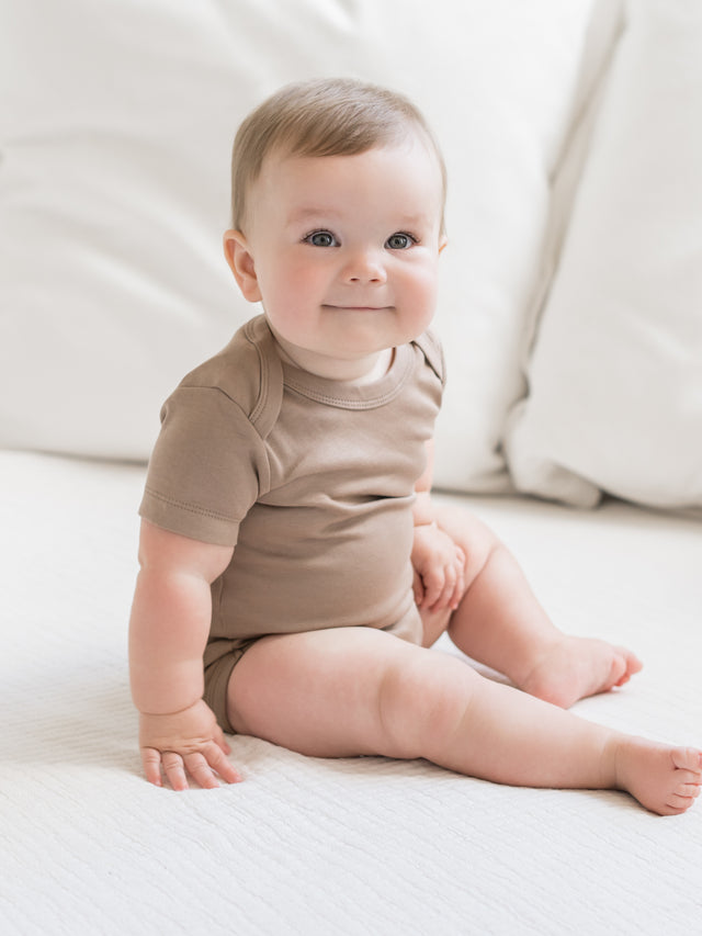 Classic Short Sleeve Bodysuit Baby :One Pieces :Bodysuits :Short Sleeves Colored Organics Baby Short Sleeve Bodysuit - Girl &Boy - Organic