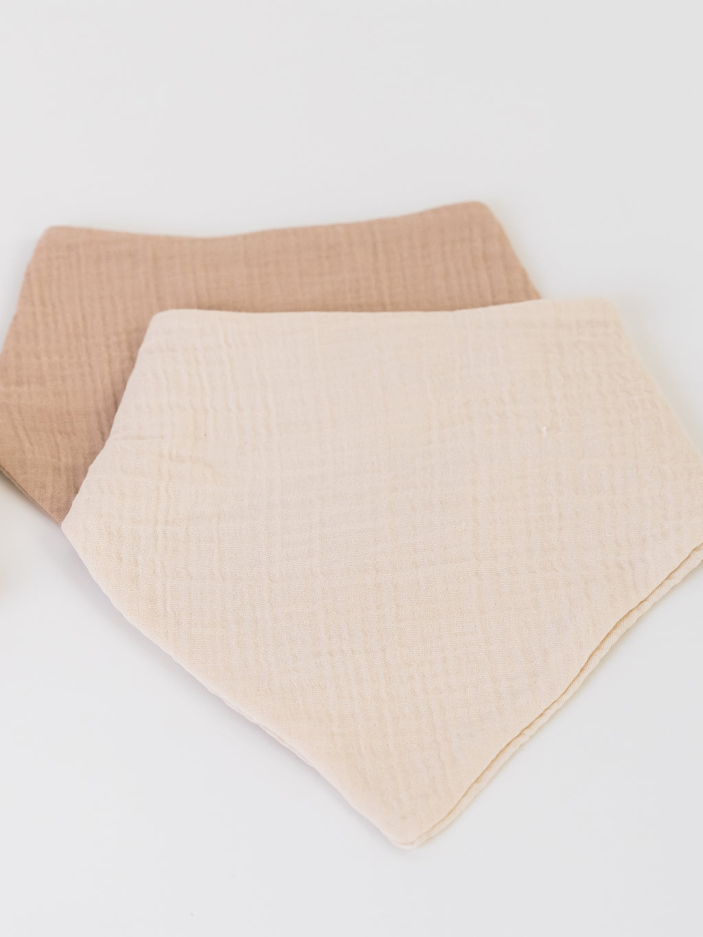 Classic 2-Pack Muslin Bandana Bibs Baby : Gear : Bibs : Feeding Colored Organics Baby Classic 2-Pack Muslin Bandana Bibs | Colored Organics®