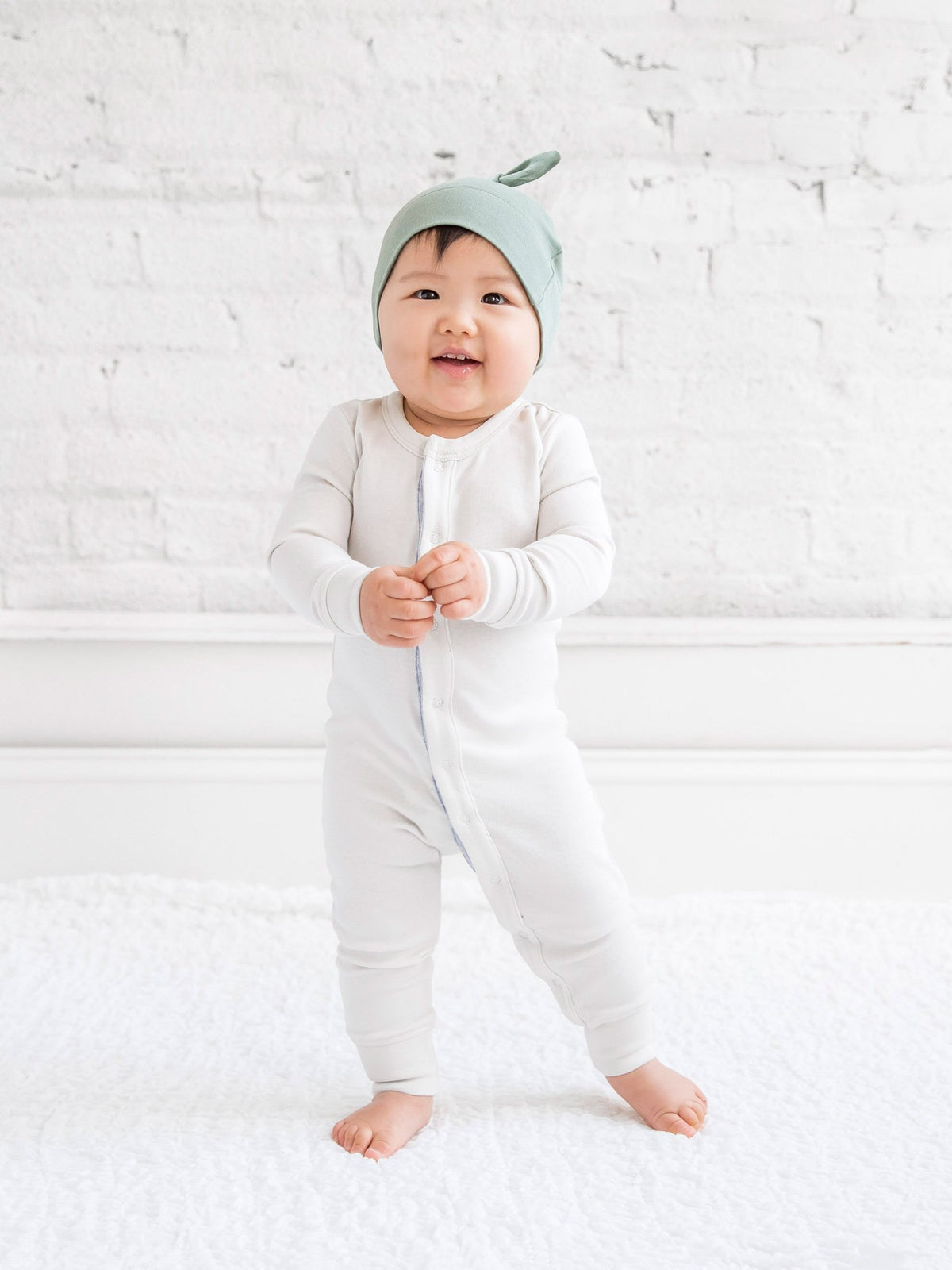 Classic Knotted Hat Baby : Accessories : Hats Colored Organics Organic Knotted Baby Beanie for Newborns | Colored Organics®